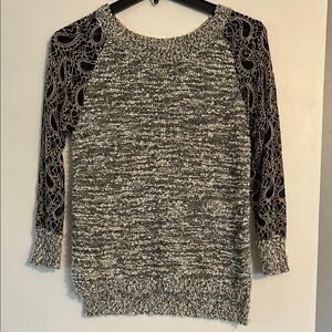 Anthropologie Escio Women's Black & Gray Sweater Size Medium Embroidered Paisley